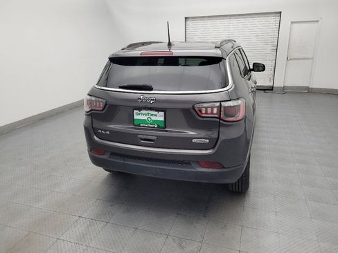 Used 2019 Jeep Compass Latitude w/ Cold Weather Group AWD/4WD image 7