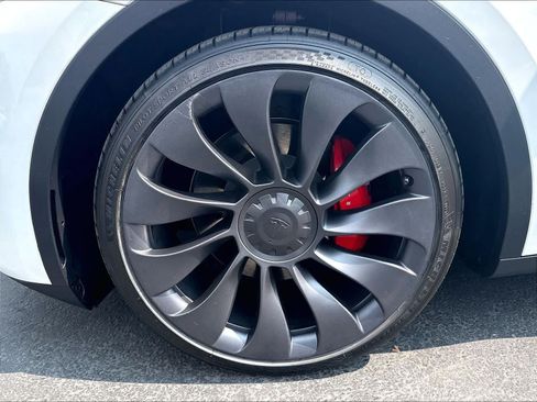 Used 2023 Tesla Model Y Performance AWD/4WD image 33