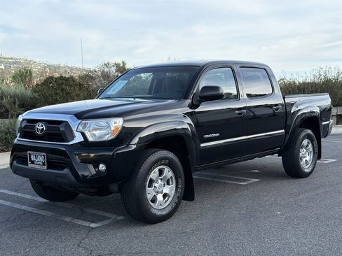 Used 2013 Toyota Tacoma PreRunner image 2