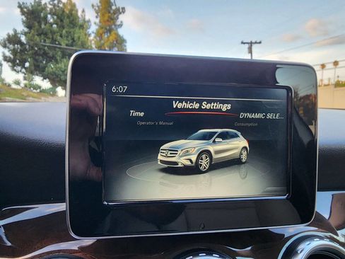 Used 2016 Mercedes-Benz GLA 250 image 27