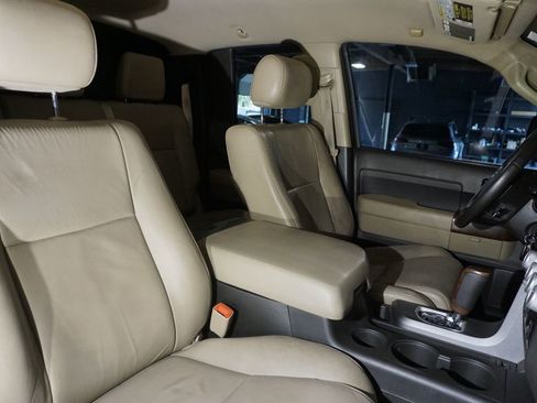 Used 2011 Toyota Tundra Limited AWD/4WD image 15