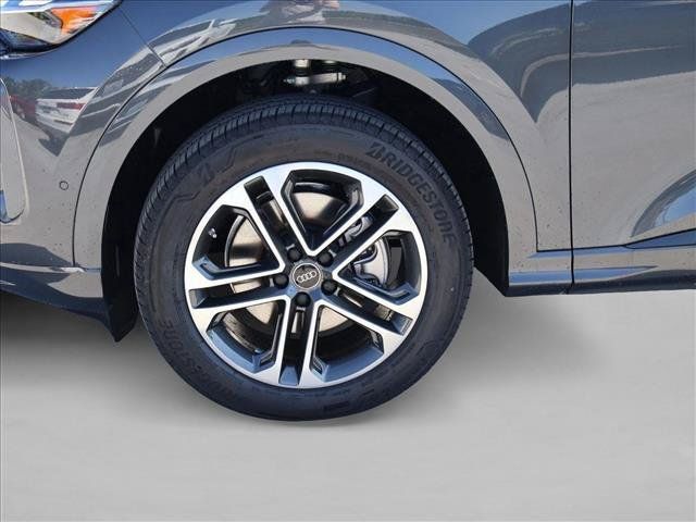 New 2026 Audi Q5 Premium AWD/4WD image 8