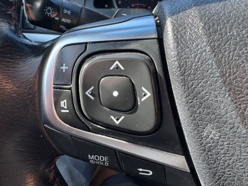 Used 2015 Toyota Camry SE FWD image 17