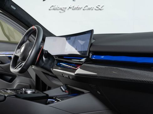 Used 2025 BMW M5 w/ Carbon Package AWD/4WD image 47