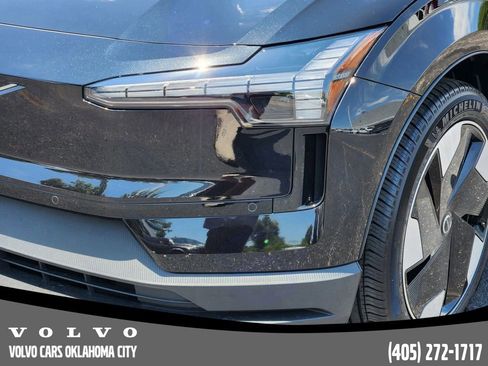 New 2025 Volvo EX30 Plus w/ Protection Package Premier image 8