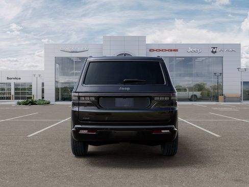 New 2026 Jeep Grand Wagoneer Limited AWD/4WD image 7