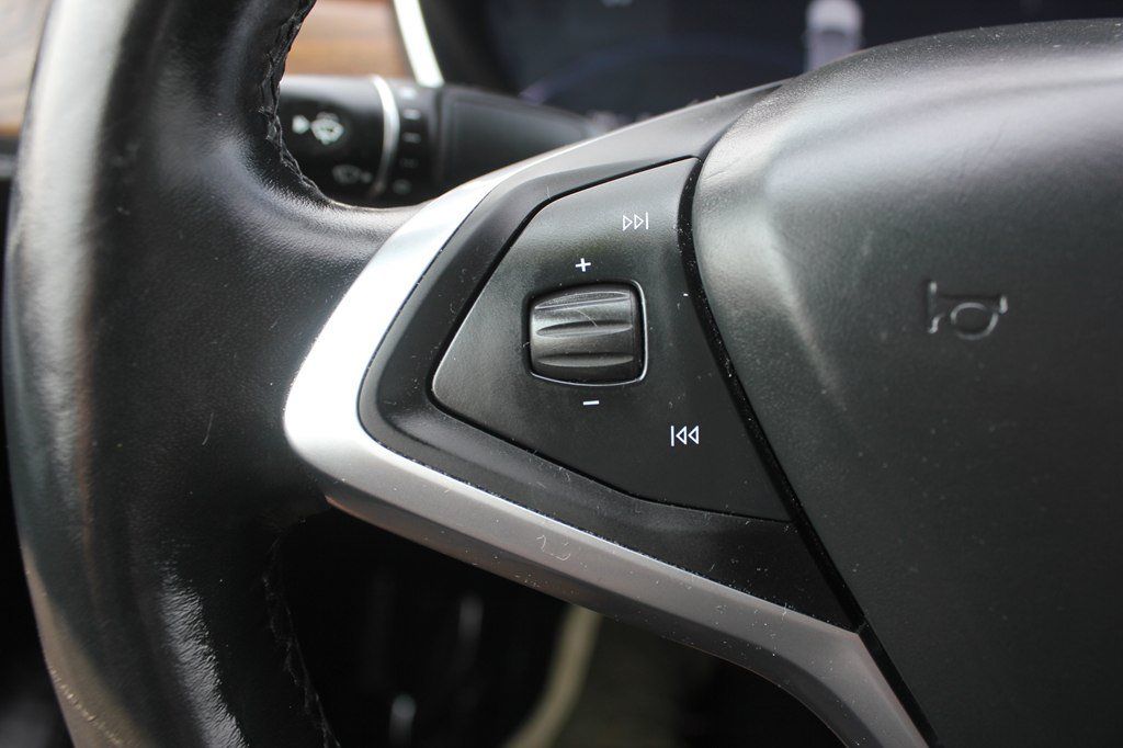 Used 2017 Tesla Model S 100D AWD/4WD image 12
