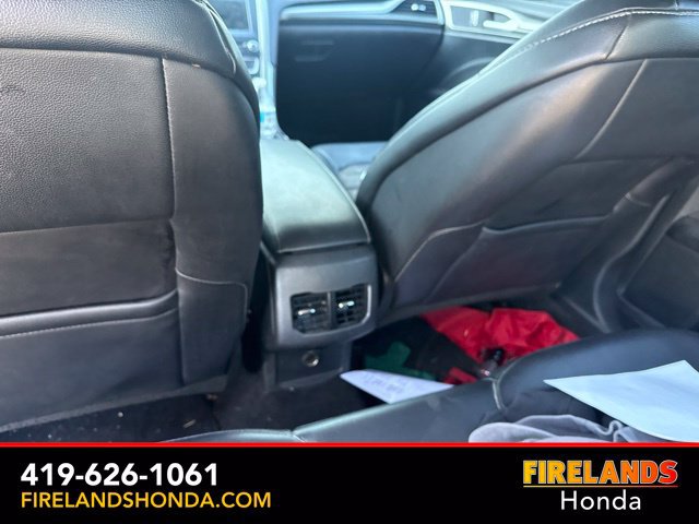 Used 2017 Ford Fusion SE w/ Equipment Group 201A FWD image 25