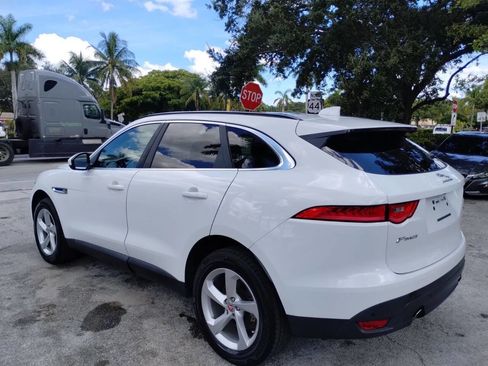 Used 2019 Jaguar F-PACE Premium AWD/4WD image 10