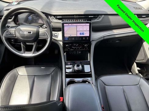 Used 2023 Jeep Grand Cherokee Limited AWD/4WD image 26