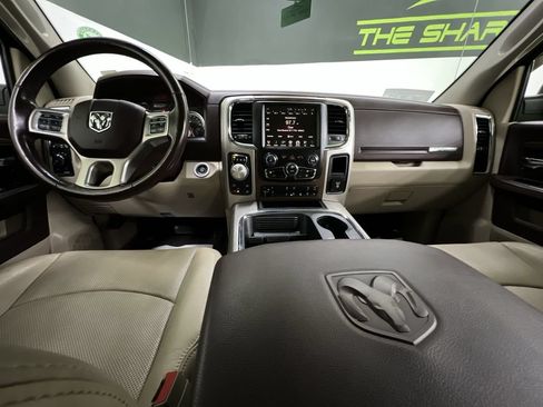 Used 2017 RAM 1500 Laramie w/ Convenience Group AWD/4WD image 18