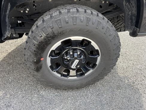 Used 2026 Ford F350 Lariat w/ Tremor Off-Road Package image 16