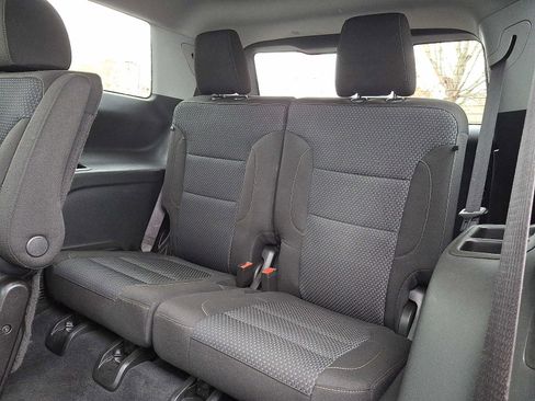 Certified 2023 GMC Acadia SLE w/ Driver Convenience Package image 14