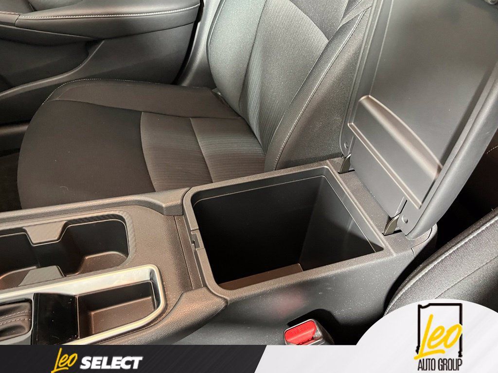 Used 2025 Nissan Sentra SV w/ All-Weather Package FWD image 22