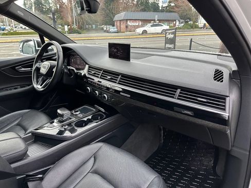 Used 2018 Audi Q7 3.0T Premium Plus w/ Premium Plus Package image 18