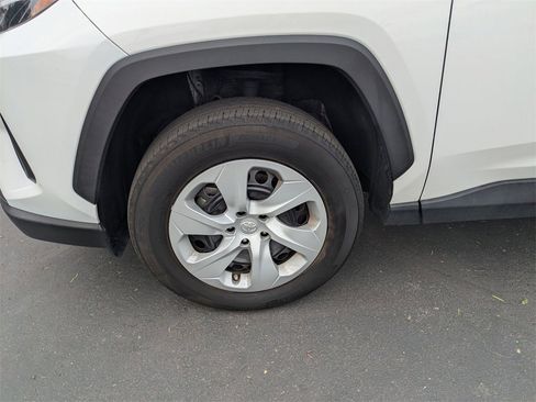 Used 2024 Toyota RAV4 LE image 13