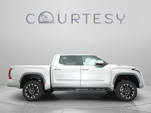 New 2025 Toyota Tundra Limited AWD/4WD image 16
