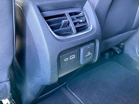 Used 2023 Chevrolet Blazer RS FWD image 11