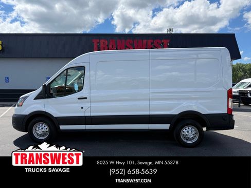 Used 2024 Ford Transit 250 148 Medium Roof Extended AWD image 2
