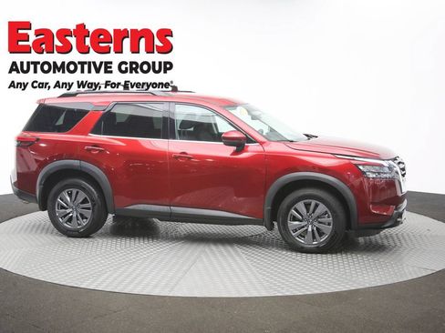 Used 2024 Nissan Pathfinder SV AWD/4WD image 48