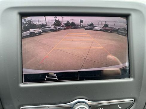 Certified 2023 Chevrolet Equinox LS FWD image 25