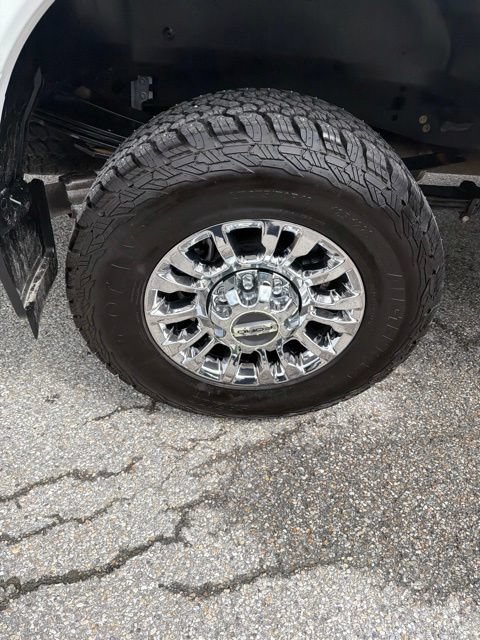 Used 2022 Ford F350 4x4 Crew Cab Super Duty image 10