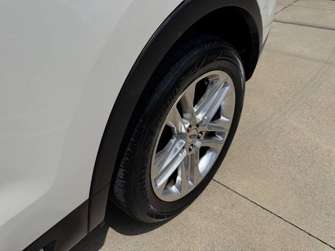 Used 2016 Ford Explorer Limited w/ Equipment Group 301A FWD image 26