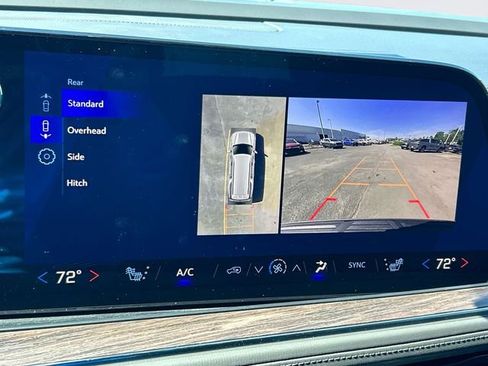 New 2026 Chevrolet Suburban LT w/ Comfort Package AWD/4WD image 33