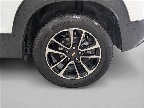 Used 2025 Chevrolet TrailBlazer LT image 22