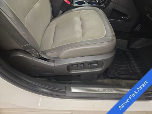 Used 2016 Ford Flex Limited w/ Equipment Group 301A FWD image 11