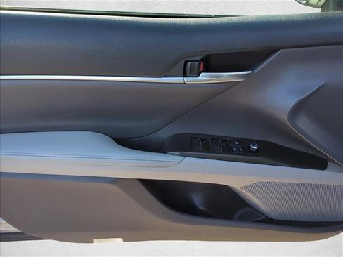 Certified 2022 Toyota Camry XLE FWD image 7
