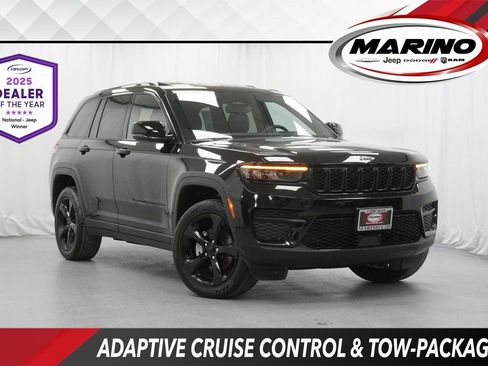 Certified 2023 Jeep Grand Cherokee Altitude image 1