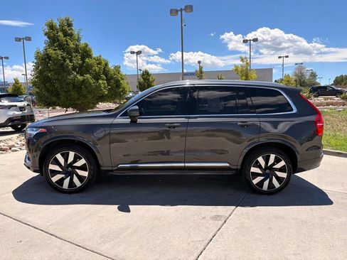 Used 2025 Volvo XC90 T8 Ultra w/ Protection Package AWD/4WD image 3