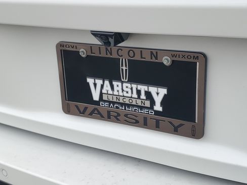 New 2027 Lincoln Navigator Reserve AWD/4WD image 36