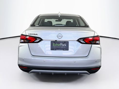 Used 2025 Nissan Versa SV FWD image 7