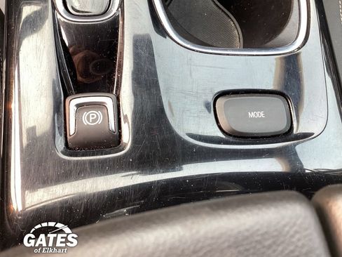 Used 2022 Buick Envision Preferred FWD image 35