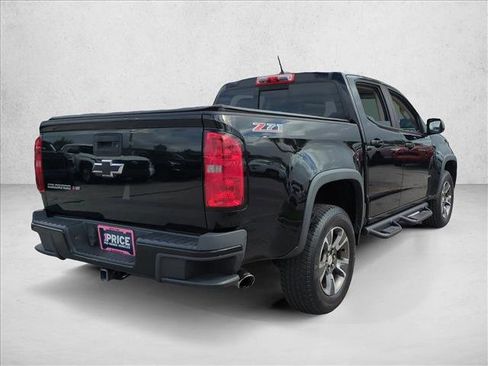 Used 2017 Chevrolet Colorado Z71 w/ LPO, Gearon Divider Package RWD image 5