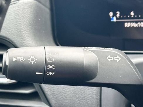 New 2026 Nissan Sentra SV w/ SV Convenience Package FWD image 31