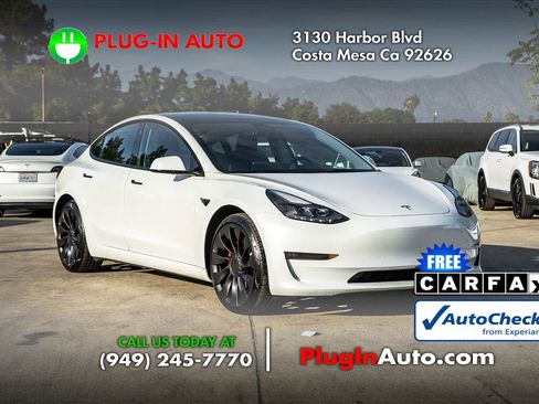 Used 2022 Tesla Model 3 Performance image 3