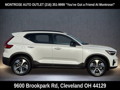 New 2026 Volvo XC40 B5 Plus w/ Protection Package Premier image 6
