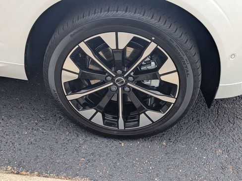 New 2026 Volvo XC60 B5 Plus w/ Protection Package Premier image 11