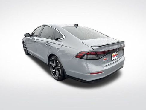 Used 2023 Honda Accord Sport image 3