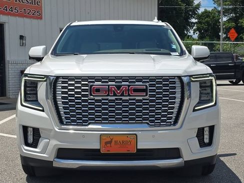 Used 2021 GMC Yukon Denali w/ Denali Premium Package RWD image 8