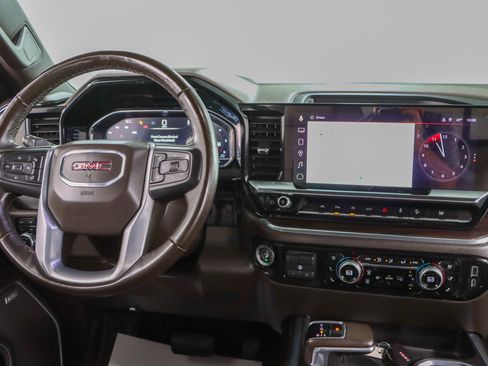 Used 2024 GMC Sierra 1500 SLT w/ SLT Premium Plus Package AWD/4WD image 18