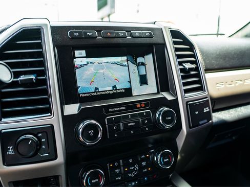 Used 2021 Ford F250 Lariat AWD/4WD image 16