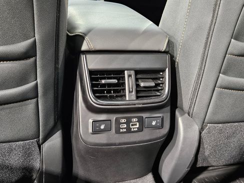 Used 2025 Subaru Outback Wilderness AWD/4WD image 38
