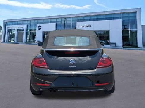 Used 2019 Volkswagen Beetle 2.0T S FWD image 2
