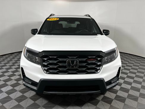 Used 2022 Honda Passport TrailSport image 2