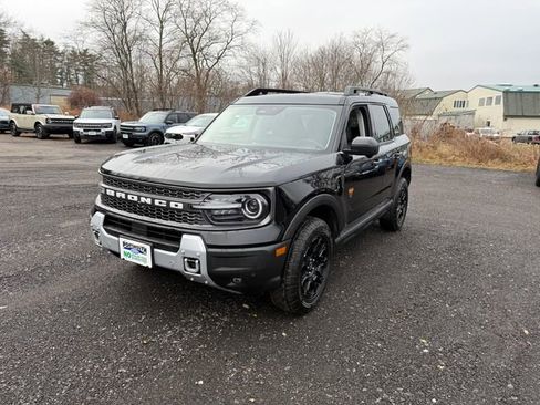 Used 2025 Ford Bronco Sport Badlands image 14