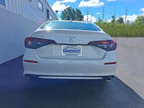 Used 2025 Honda Civic Sport image 11